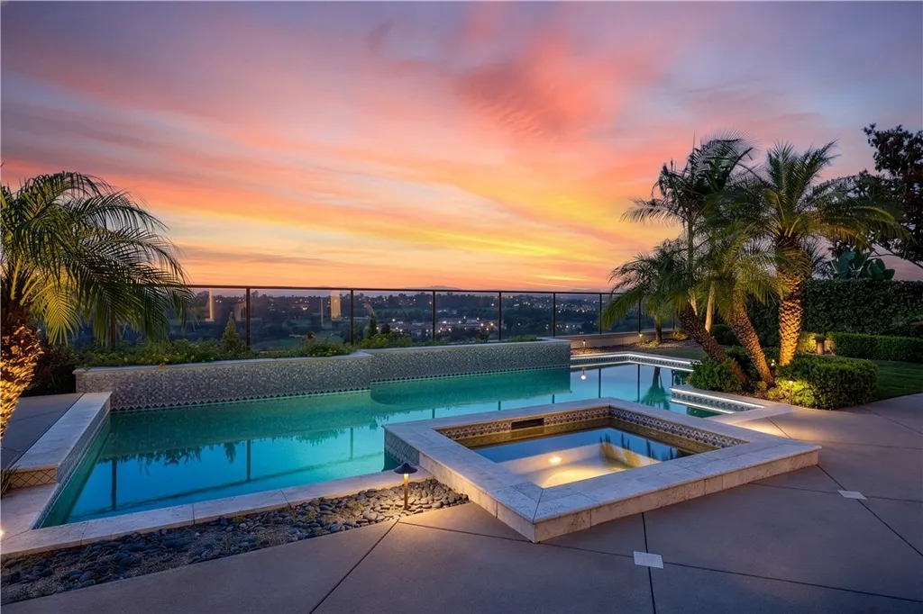 Additional image 2 of 5464 Shannon Ridge Ln, San Diego, CA 92130