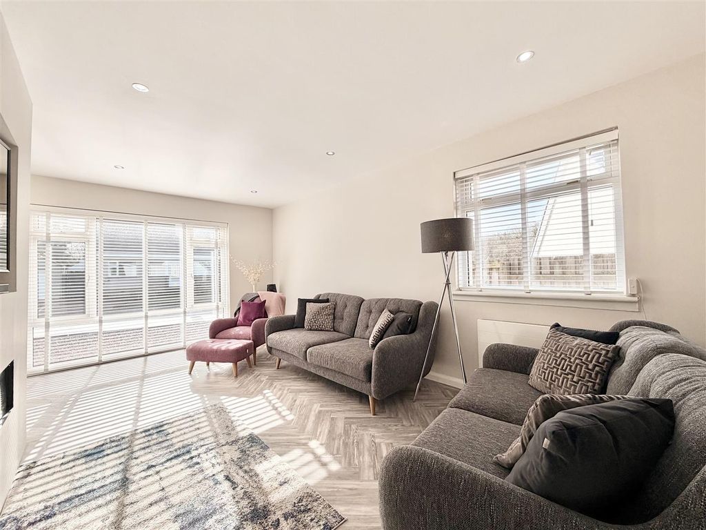 Additional image 4 of 3 bed detached bungalow for saleFergus Gardens, Hamilton ML3