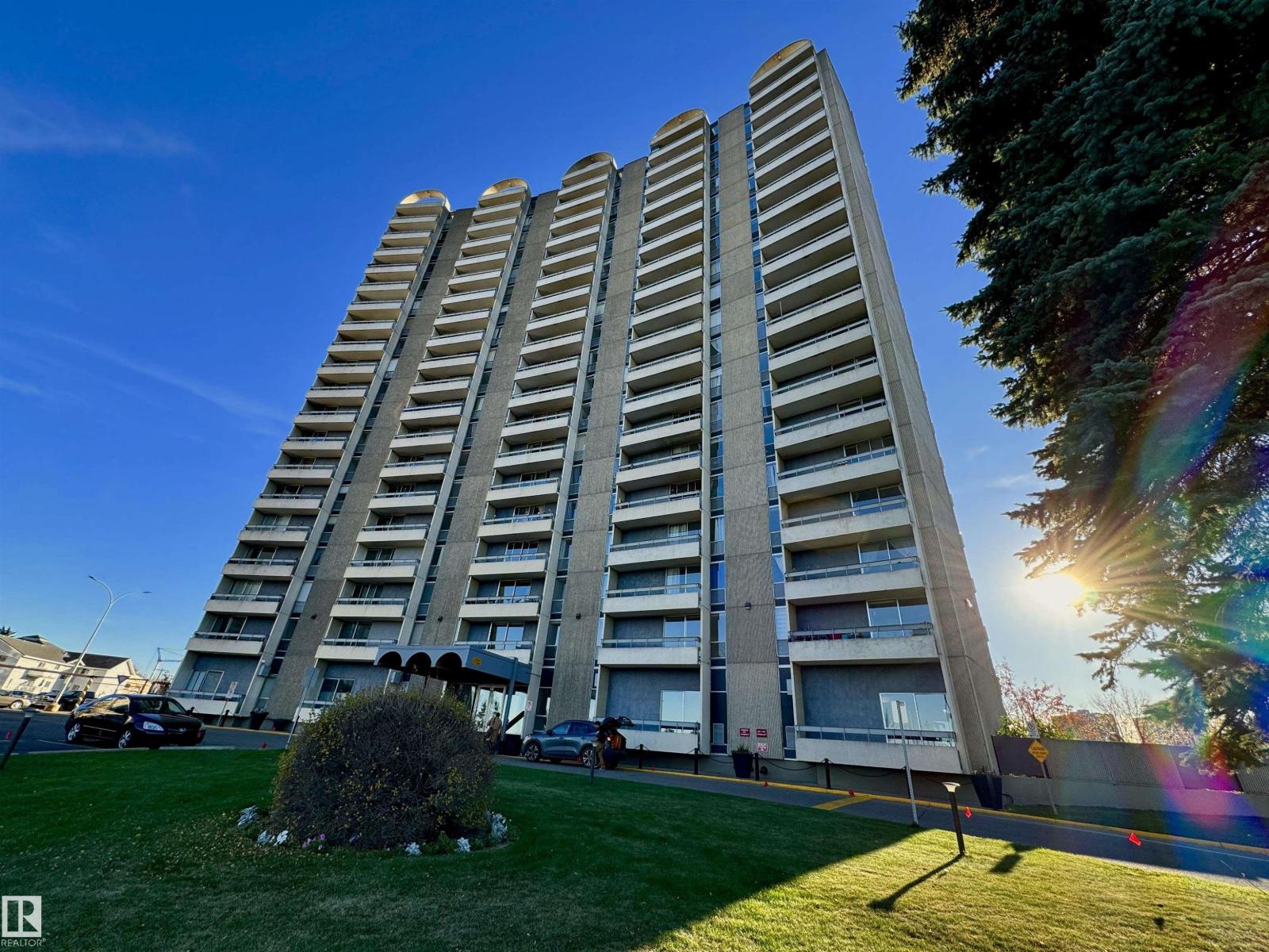 Additional image 2 of 204-10883 Saskatchewan Drive NW, Edmonton, AB, T6E4S6