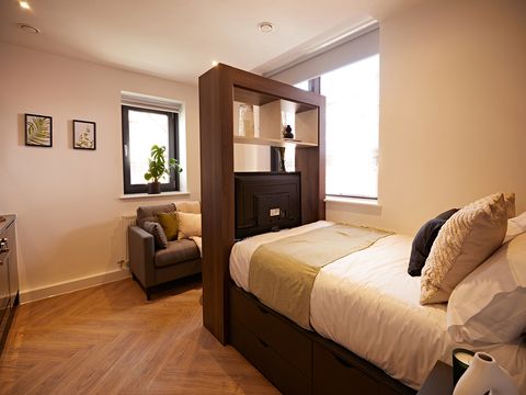 Apt 0405, Q Three Residence #596378 LS1, Studio to rent