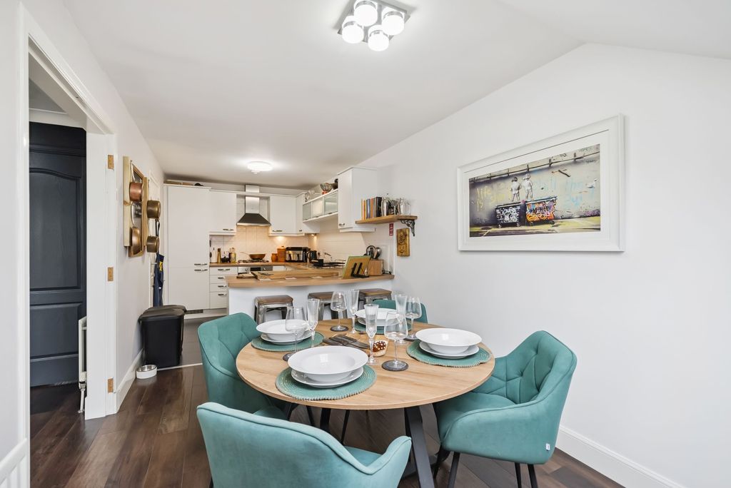 Additional image 10 of 2 bed flat for saleFlat 15, 3 Braid Avenue, Cardross G82