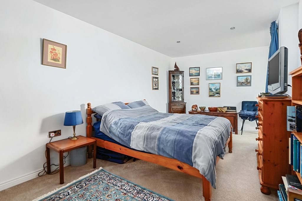 Additional image 15 of 3 bed flat to rentMariner Point, 83 Brighton Road, Shoreham BN43