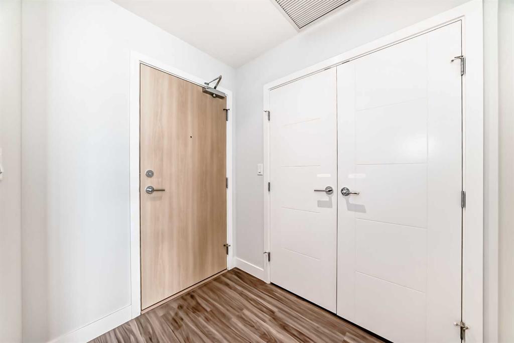 Additional image 4 of 3705-530 3 Street SE, Calgary, AB, T2G2L8