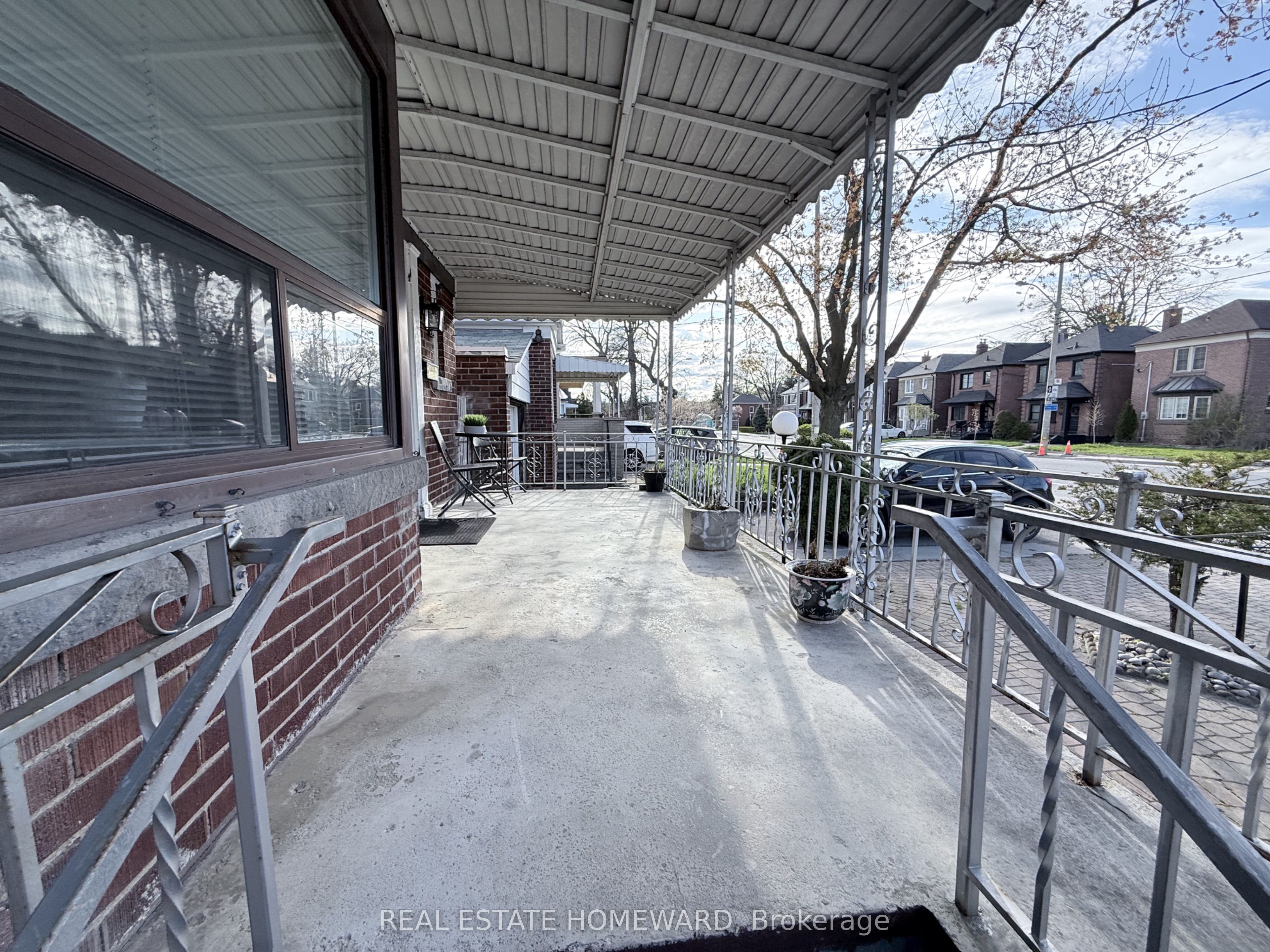 Additional image 3 of 63 O'connor Drive, Toronto, ON, M4K 2K3