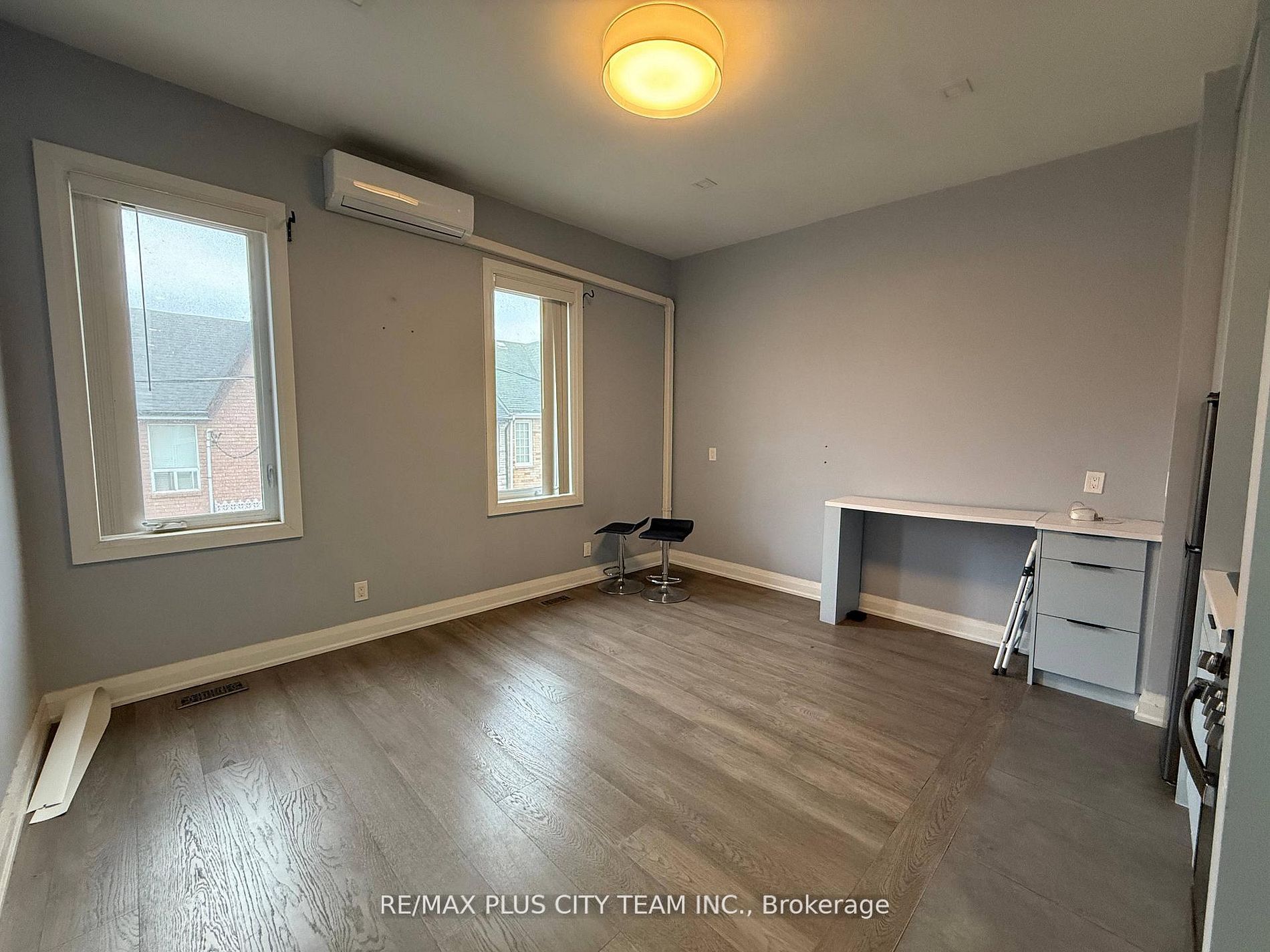 Additional image 2 of 11 Baden Street, Toronto, ON, M6J 1Z3