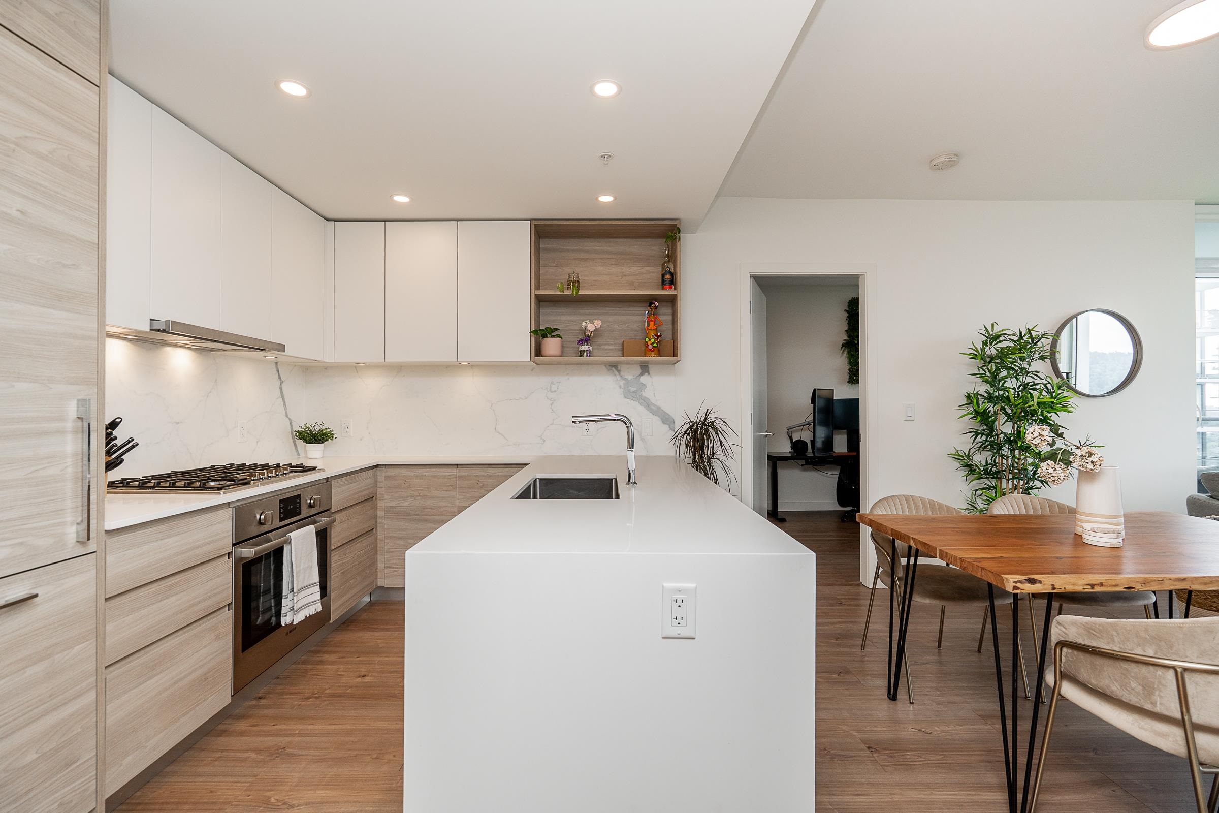 Additional image 3 of 1806-595 Austin Avenue, Coquitlam, BC, V3K 0G7