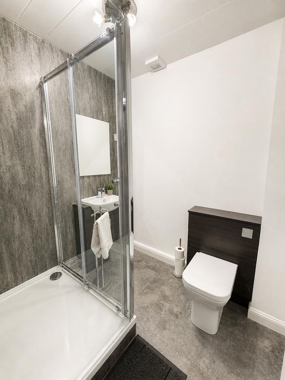 2 bed flat to rentHamilton, Lanarkshire ML3 photo 2