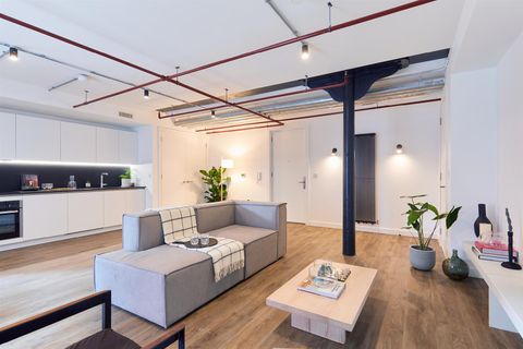 Kampus, Piccadilly M1
