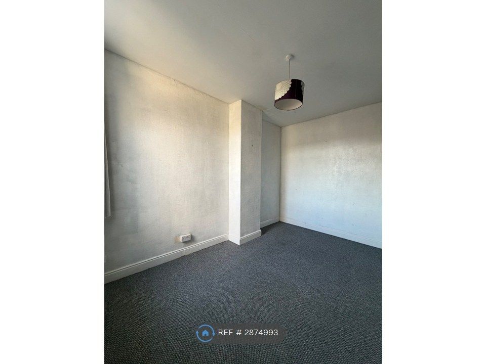 Additional image 2 of 3 bed terraced house to rentDaubney St, Cleethorpes DN35