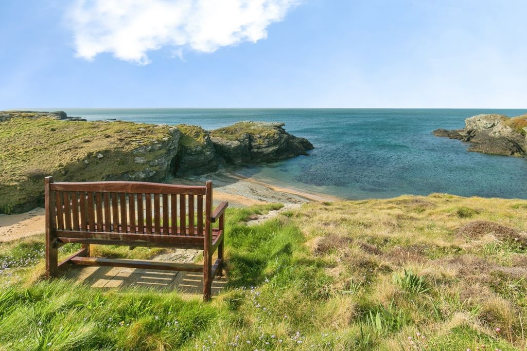 Additional image 2 of 4 bed detached house for saleLon Isallt, Trearddur Bay, Holyhead, Isle Of Anglesey LL65