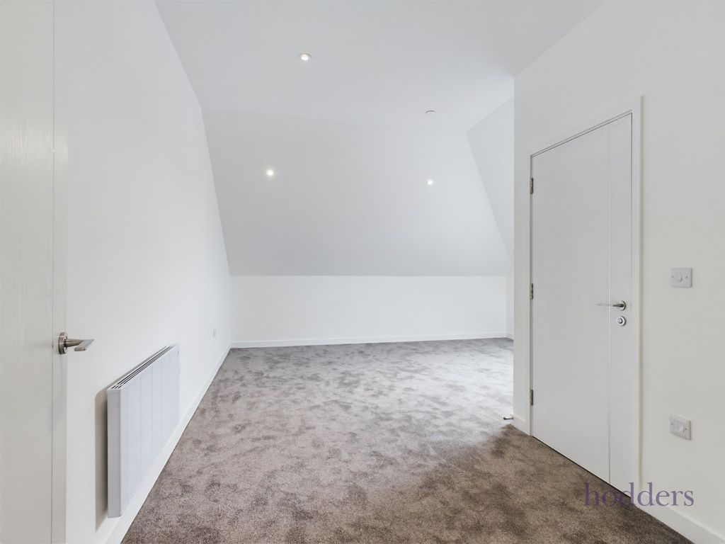 Additional image 9 of 2 bed flat to rentLondon Road, Staines-Upon-Thames, Surrey TW18
