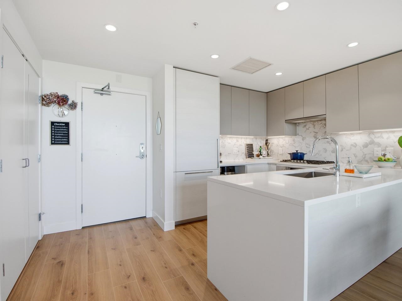Additional image 3 of 1304-8188 Fraser Street, Vancouver, BC, V5X 0J8