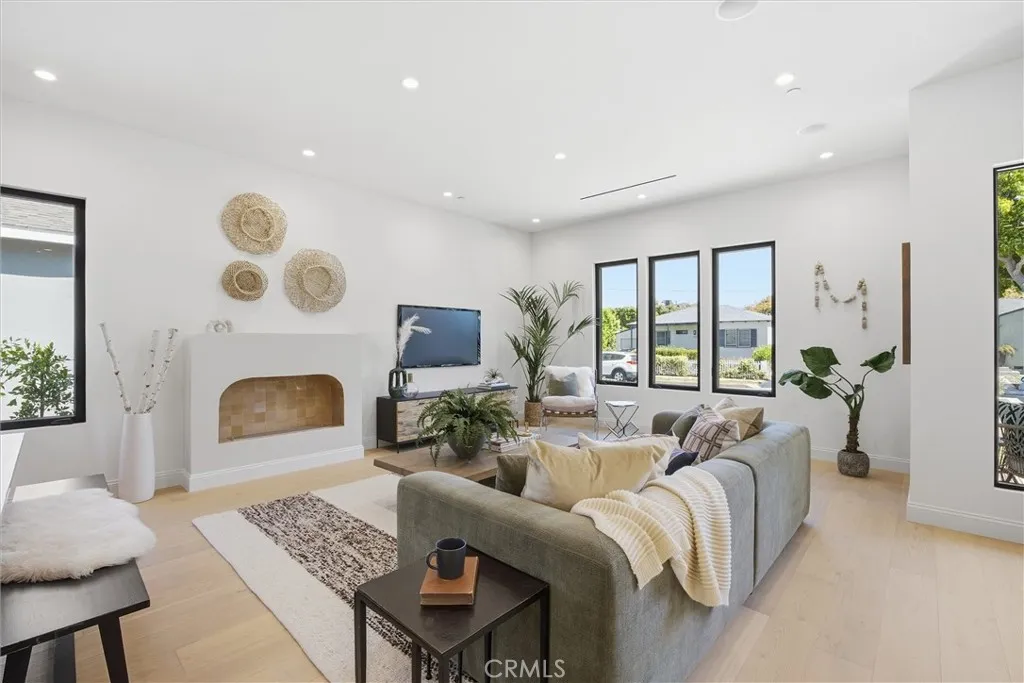 Additional image 58 of 4221 Sunnyside Avenue, Los Angeles, CA 90066