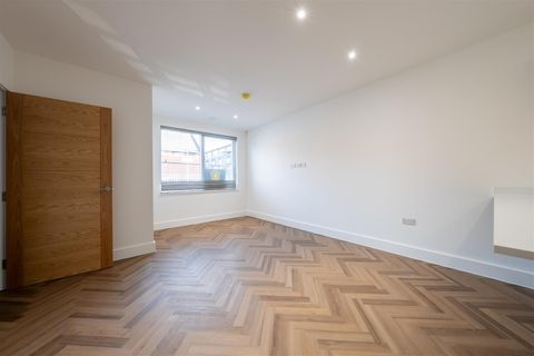Ardwick Green, Manchester M12, New home