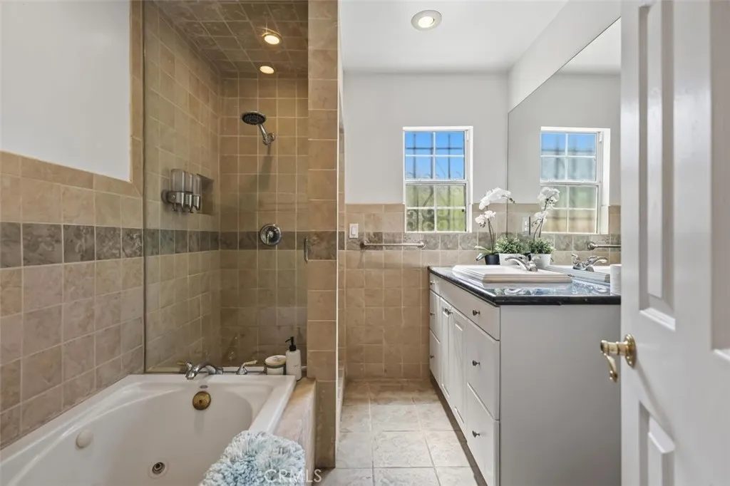 Additional image 18 of 6233 Zelzah Ave, Encino, CA 91316