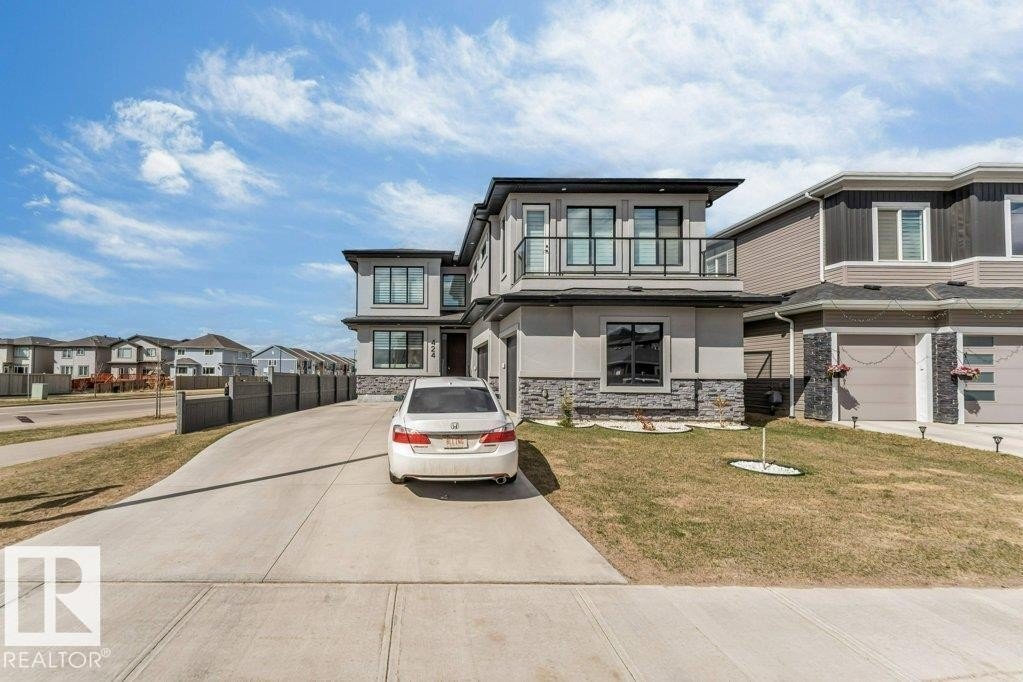 Additional image 8 of 424 33 Avenue NW, Edmonton, AB, T6T2S8