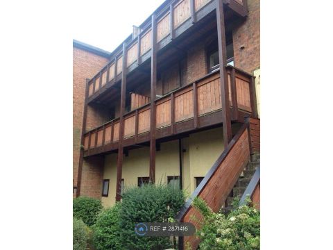 Leen Court, Nottingham NG7