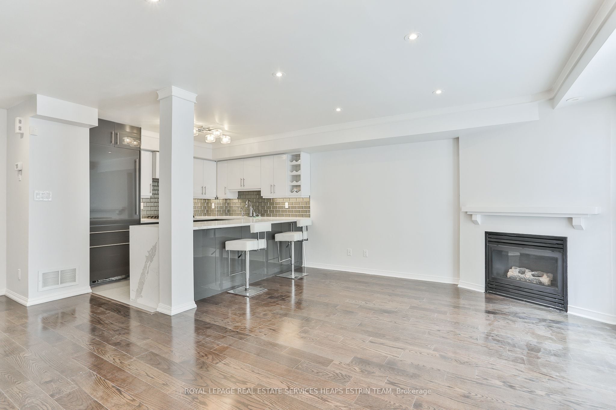 Additional image 2 of 215-50 Joe Shuster Way, Toronto, ON, M6K 1Y8