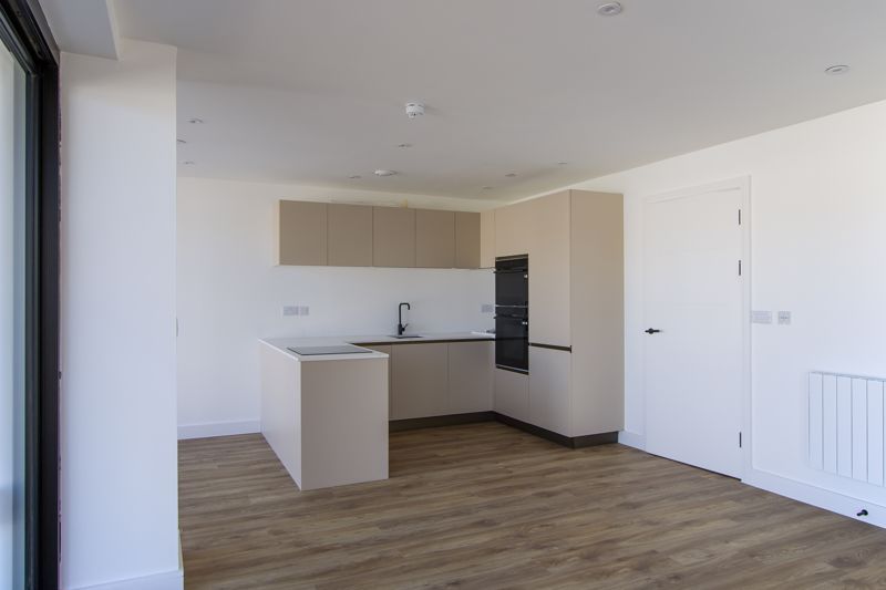 Additional image 9 of 2 bed flat for sale9 Windsor Gardens, Windsor Road, Penarth CF64