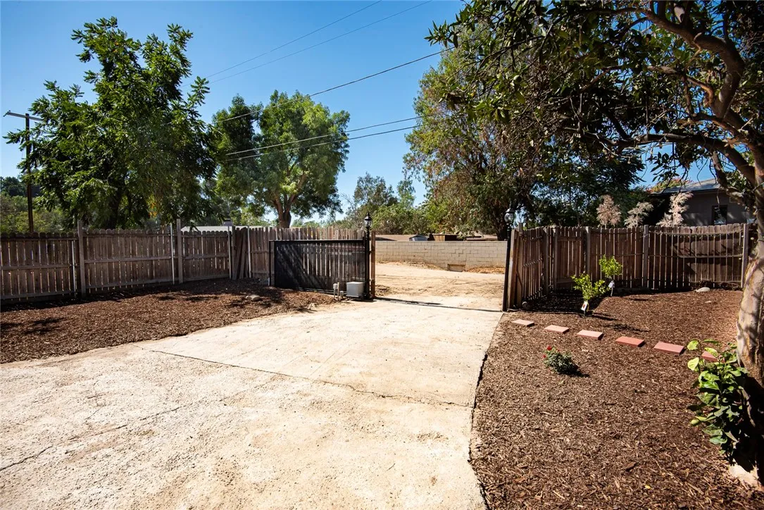 Additional image 78 of 10416 Clybourn Avenue, Shadow Hills, CA 91040
