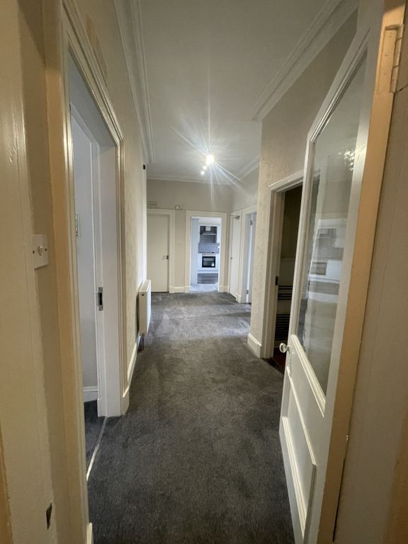 4 bed flat to rent378 Perth Road, Dundee DD2 photo 4