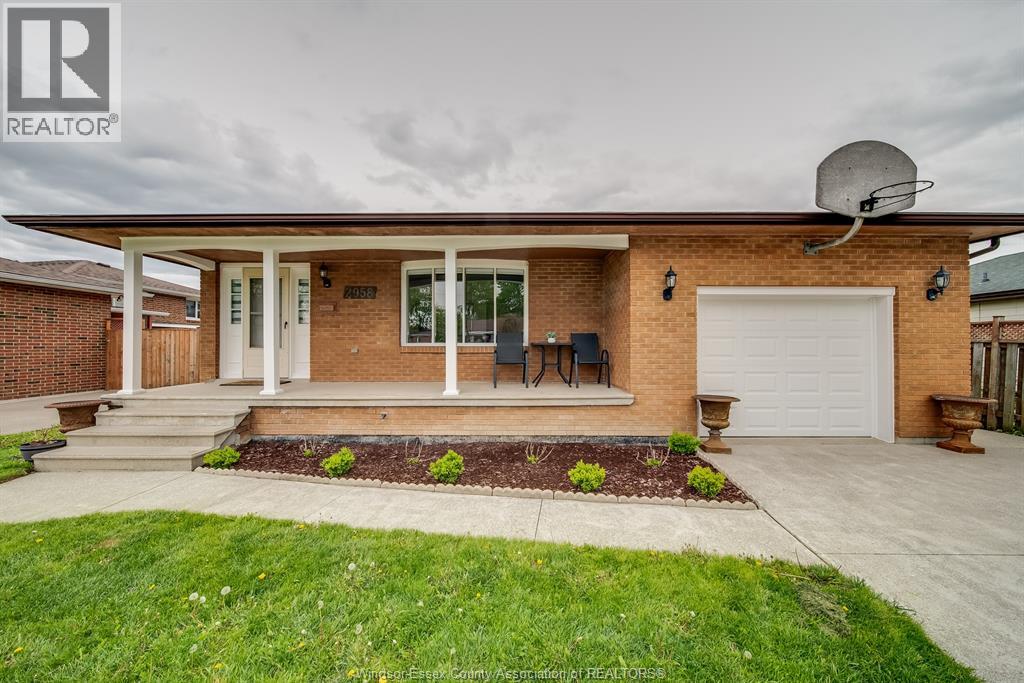 2958 Lloyd George Boulevard, Windsor, ON, N8T2V1