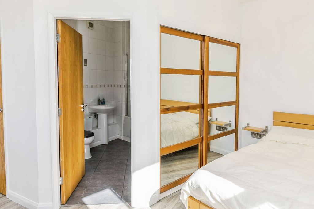 Additional image 10 of 1 bed flat for saleTuttle Street, Wrexham LL13
