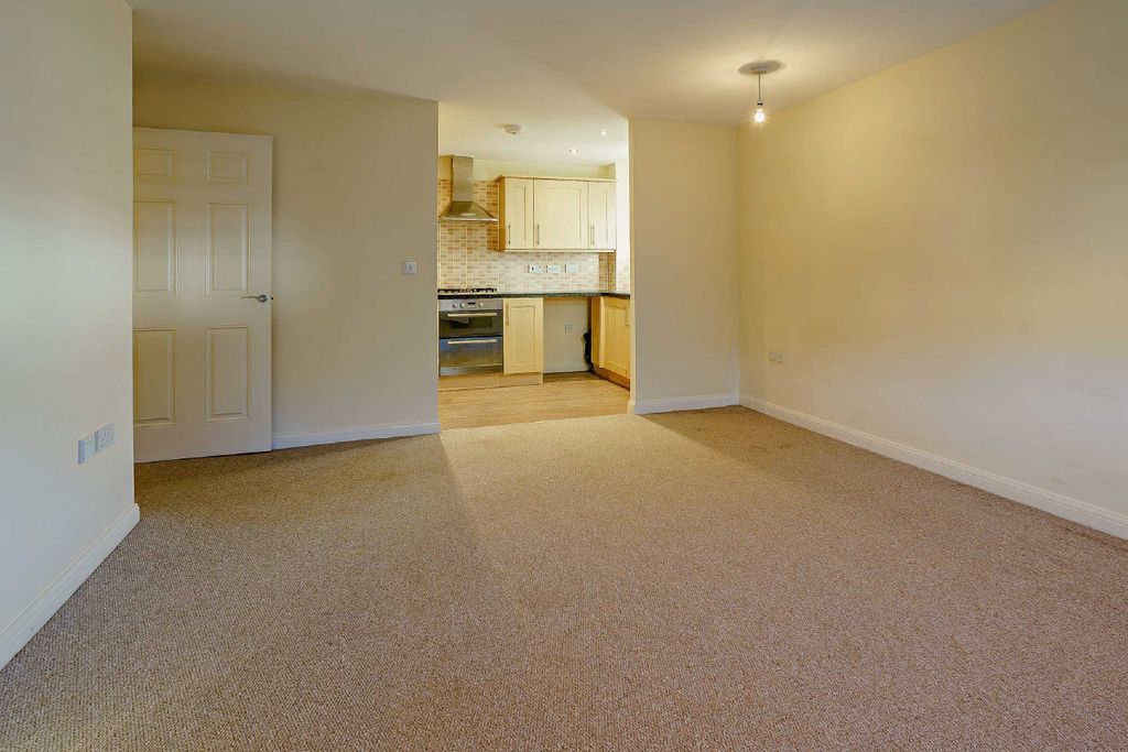 Additional image 7 of 2 bed flat to rentRoman Way, Caerleon NP18