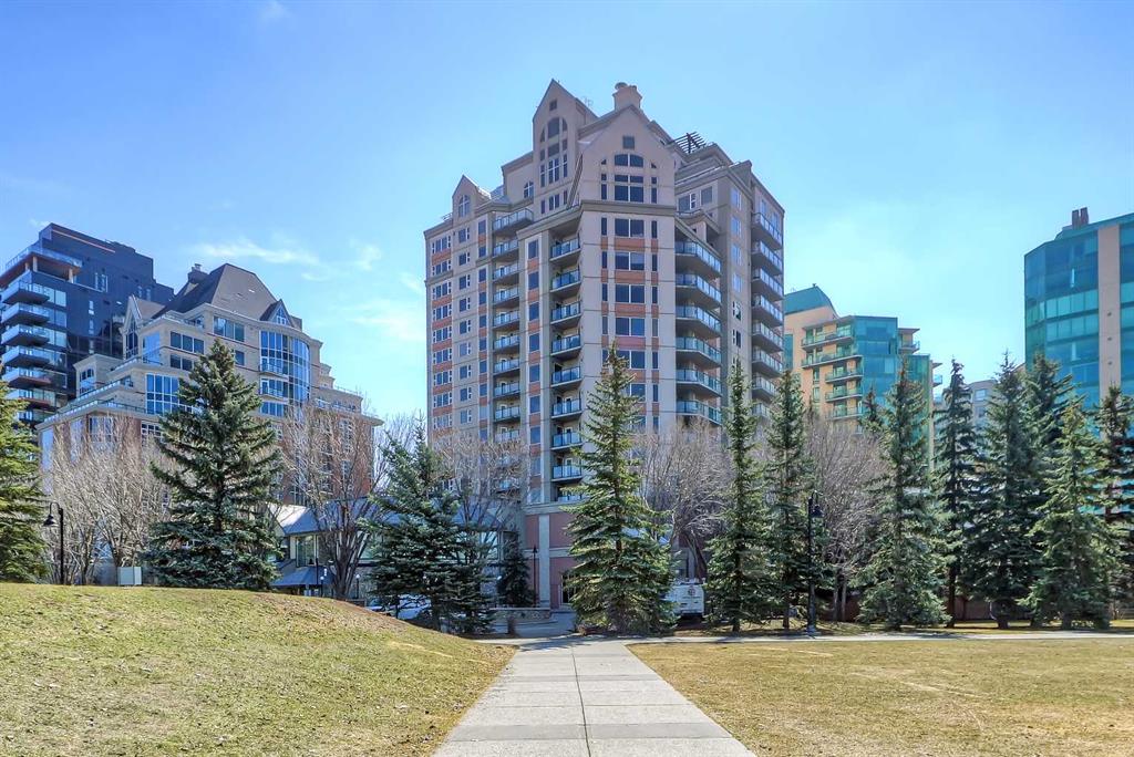 902-200 La Caille Place SW, Calgary, AB, T2P 5E2