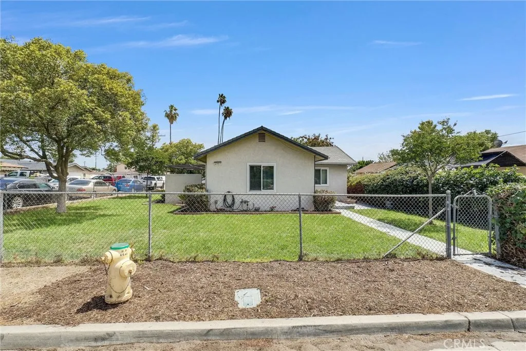 Additional image 2 of 4997 Hollyhock Ln, Riverside, CA 92505