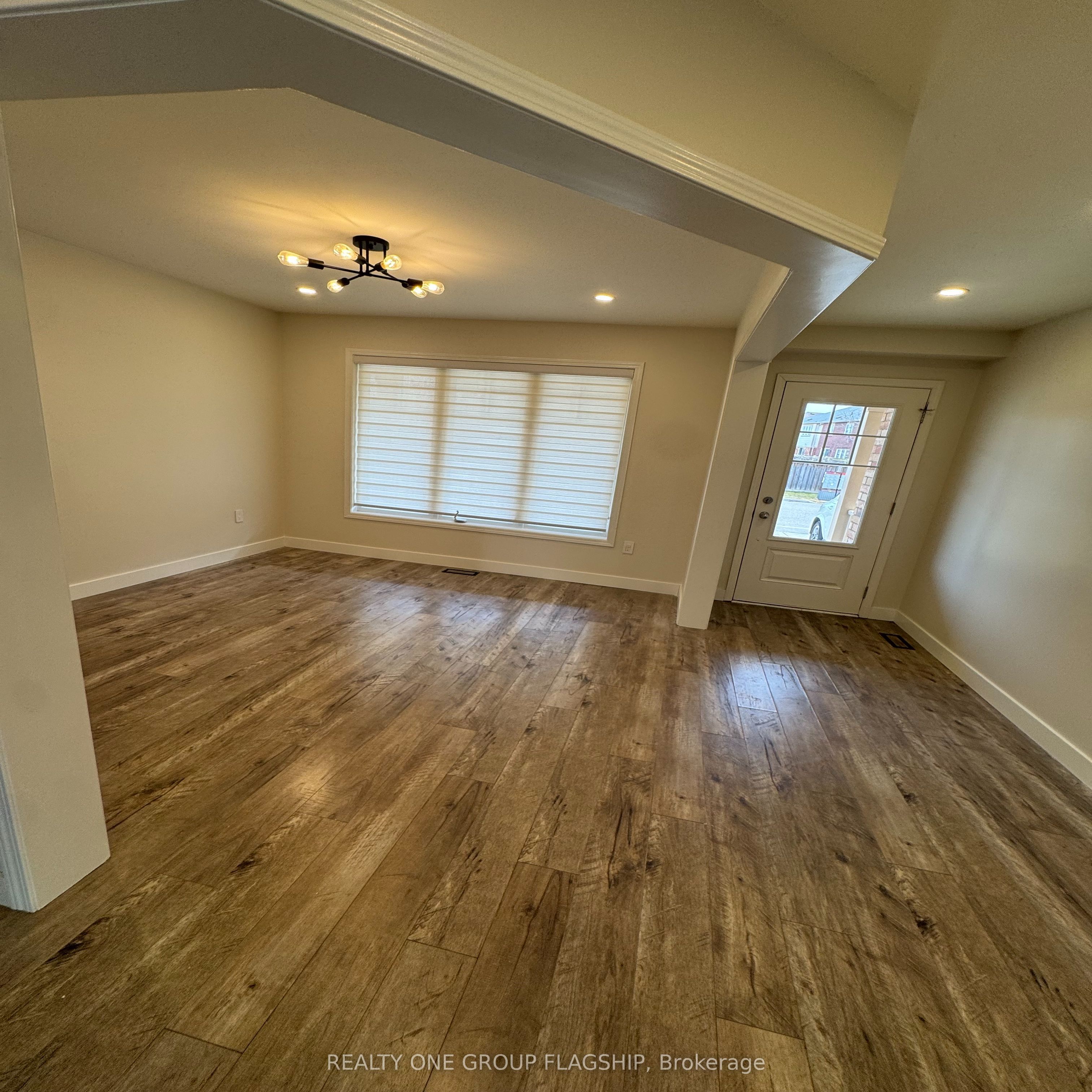 Additional image 3 of 111 Higginbotham Crescent, Milton, ON, L9T 8E1
