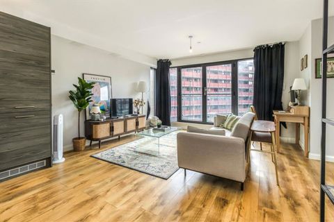 Rotherhithe New Road, Rotherhithe SE16, Studio to rent