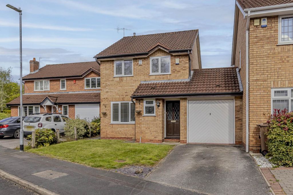 3 bed detached house to rentWellbury Close, Stoke On Trent ST4
