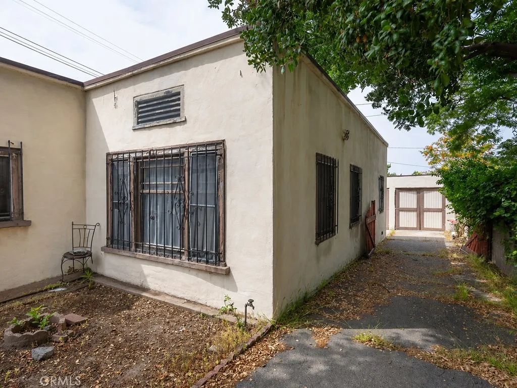 Additional image 28 of 211 S Bel Aire Drive, Burbank, CA 91501