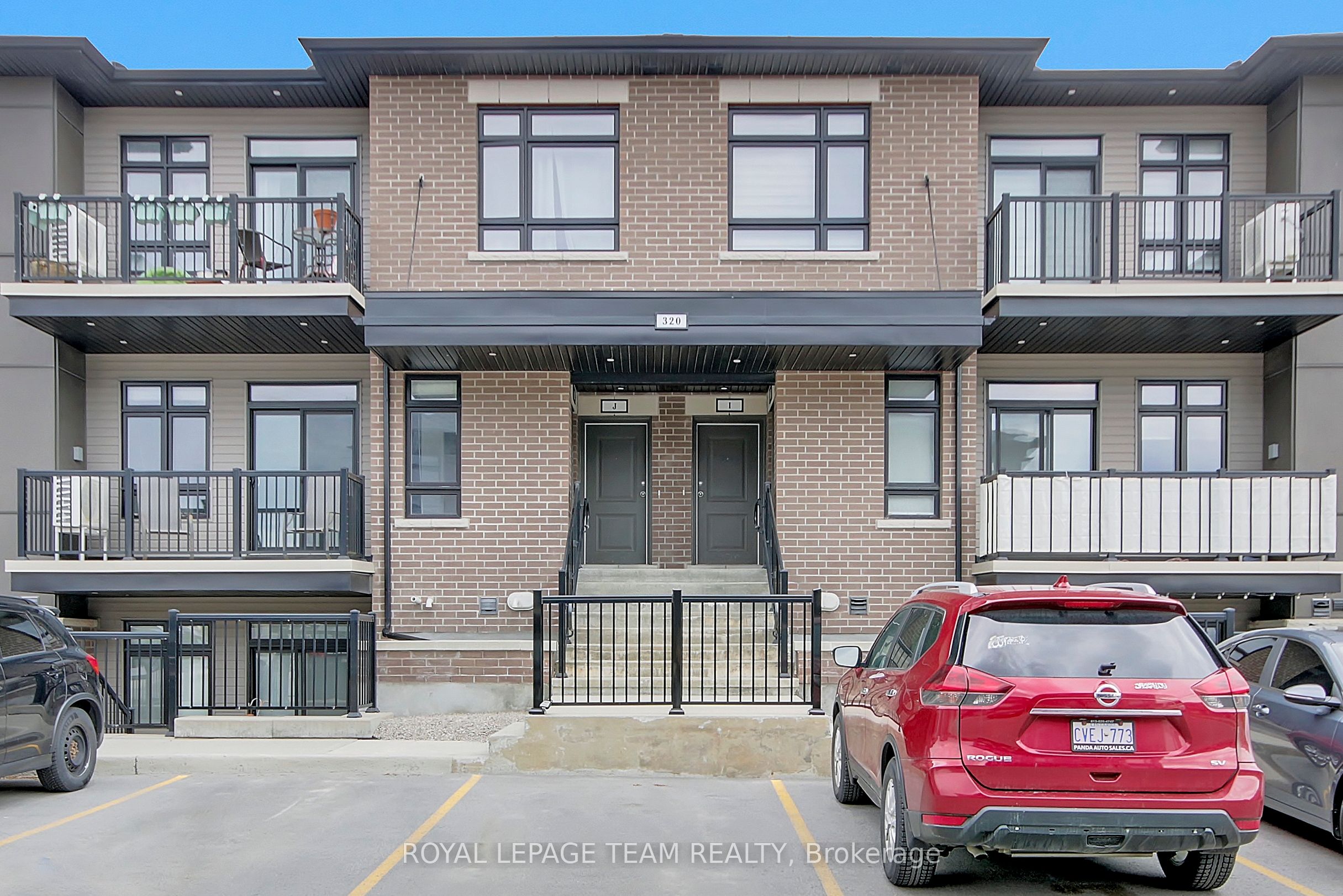 Additional image 2 of F-320 Tulum Crescent, Ottawa, ON, K2S 0W1