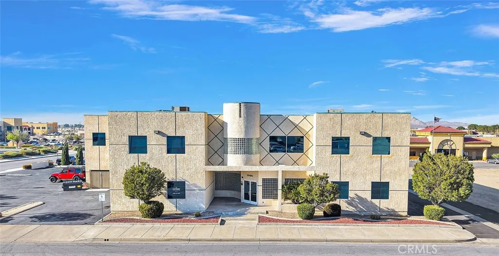 Additional image 2 of 15490 Civic Dr, Victorville, CA 92392