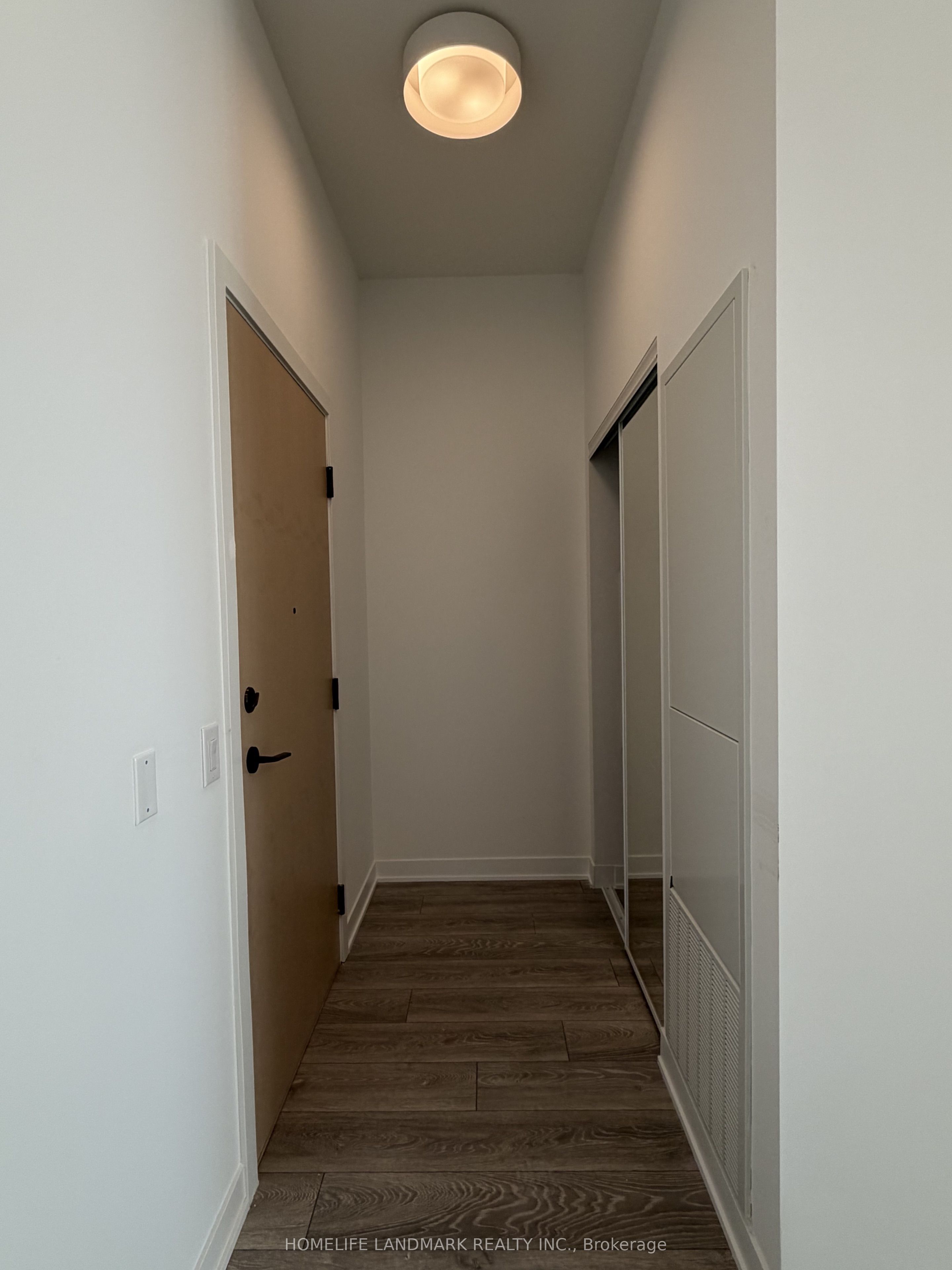 Additional image 3 of 215-10 Oak Street S, Toronto, ON, M5A 0Z1