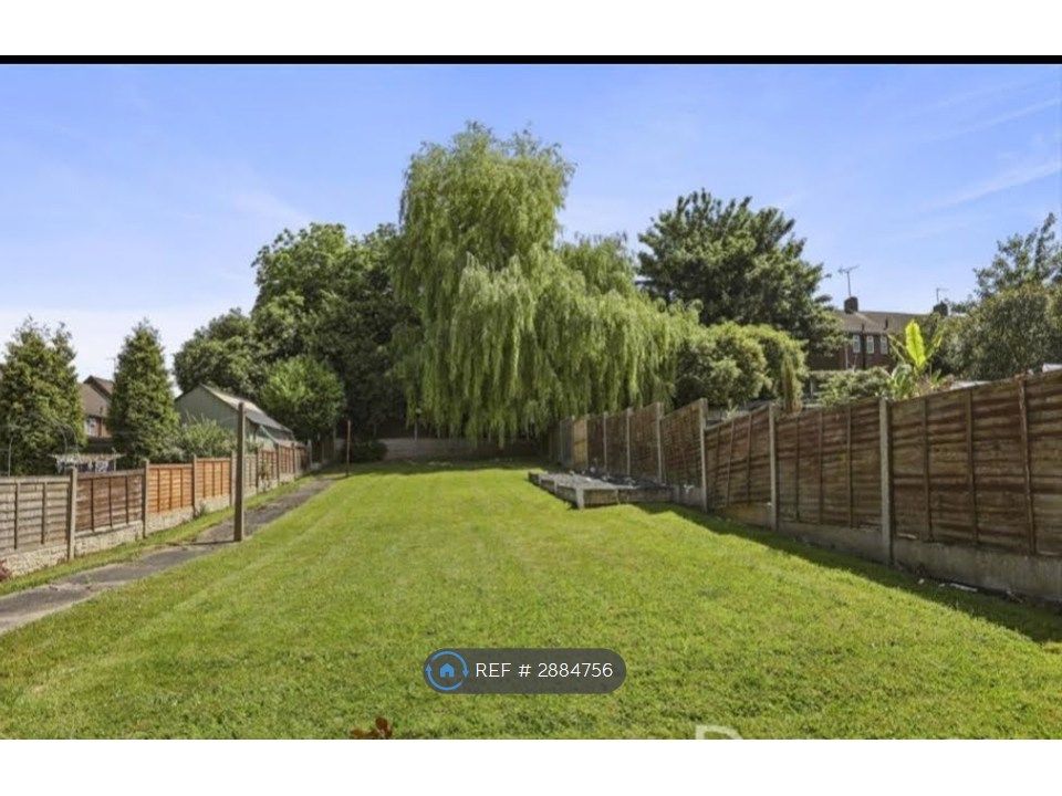 Additional image 16 of 4 bed semi-detached house to rentMelbourne Avenue, Burton-On-Trent DE15