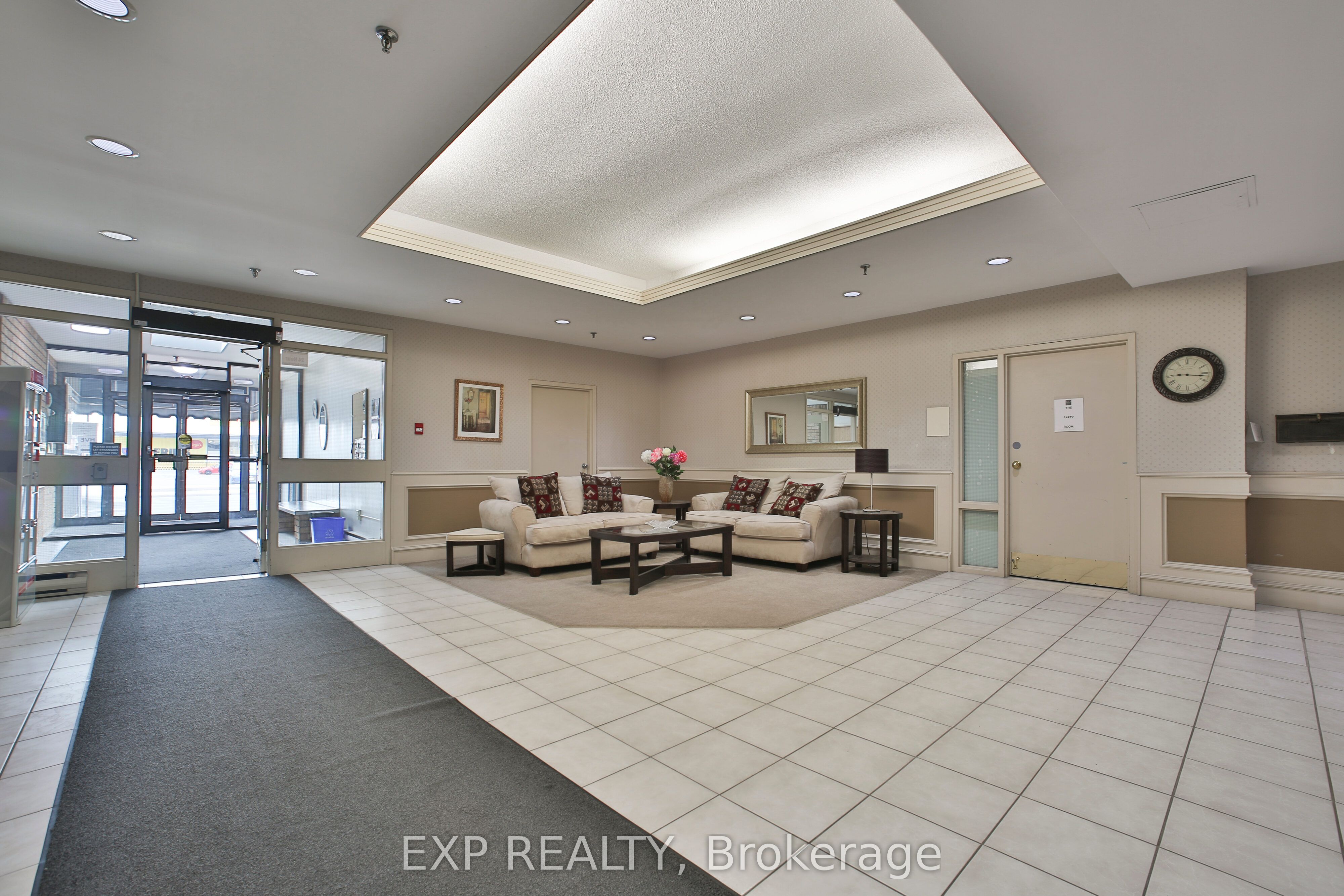 Additional image 3 of 802-432 Main Street E, Hamilton, ON, L8N 1J9