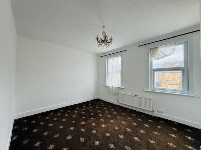 Additional image 4 of 4 bed property to rentBelgrave Road, Slough SL1