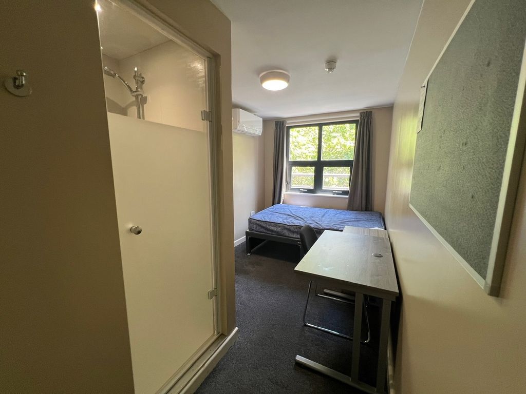 Additional image 7 of 7 bed flat to rentClassic House, Stokes Croft, Bristol BS1