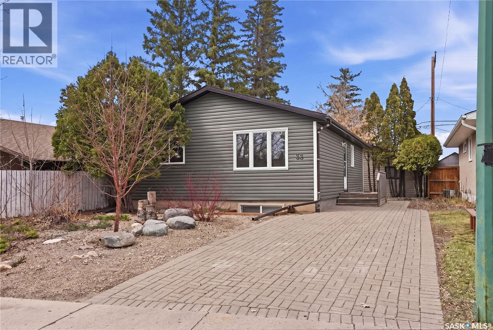 53 Rita CRESCENT