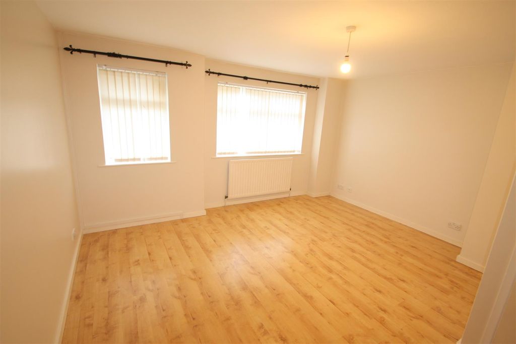Additional image 11 of 2 bed end terrace house to rentRed Row, Ballynahinch BT24