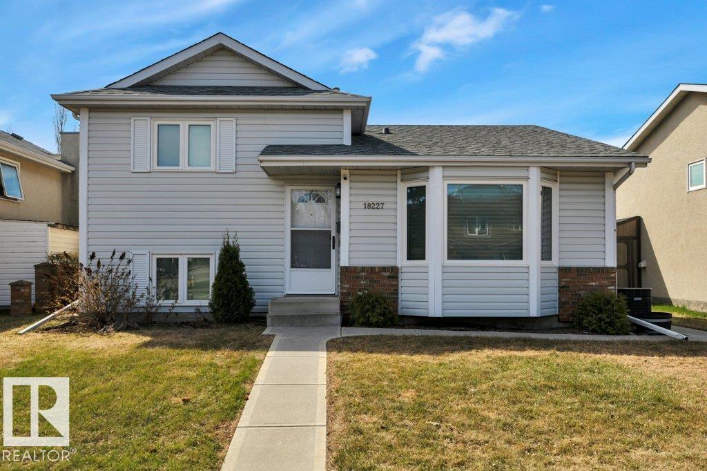18227 76 Avenue NW, Edmonton, AB, T5T4R2