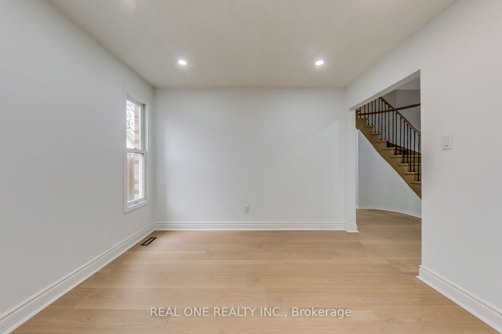 Additional image 6 of 655 Paragon Place E, Mississauga, ON, L5B 2Z6