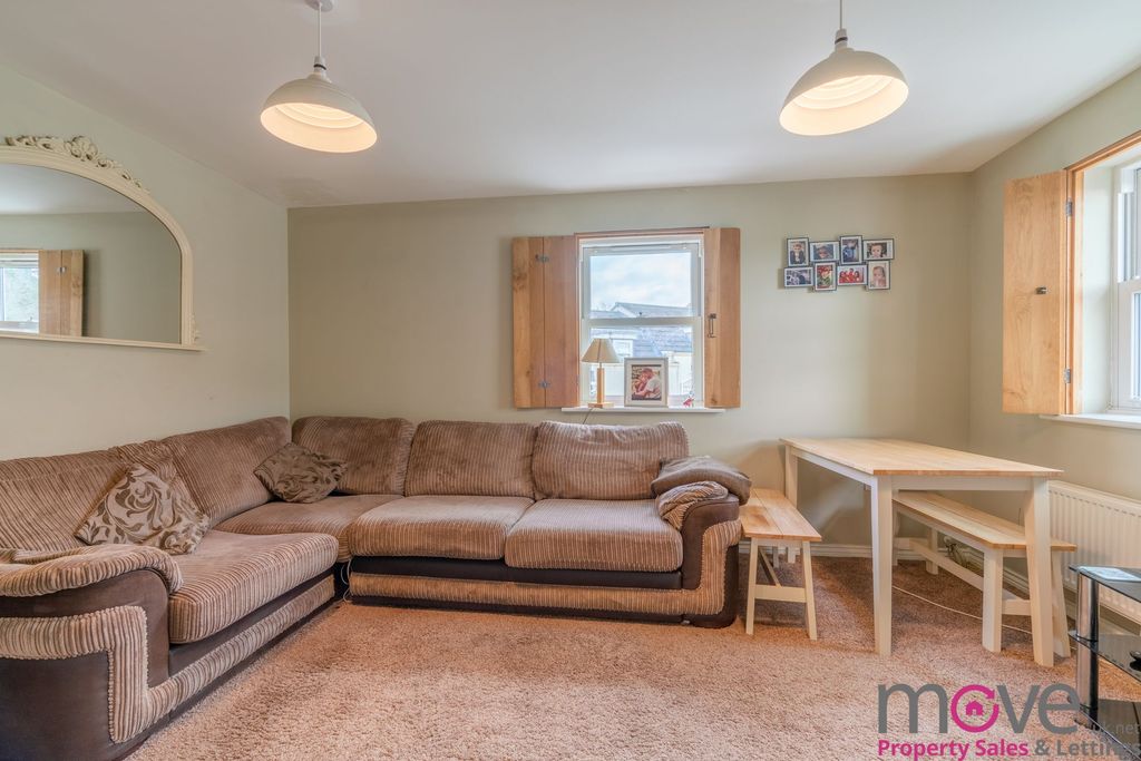 Additional image 4 of 2 bed flat for salePillowell Close, Cheltenham GL52
