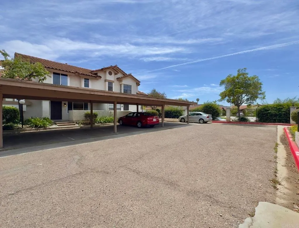 1651 S Juniper Street Unit 50, Escondido, CA 92025