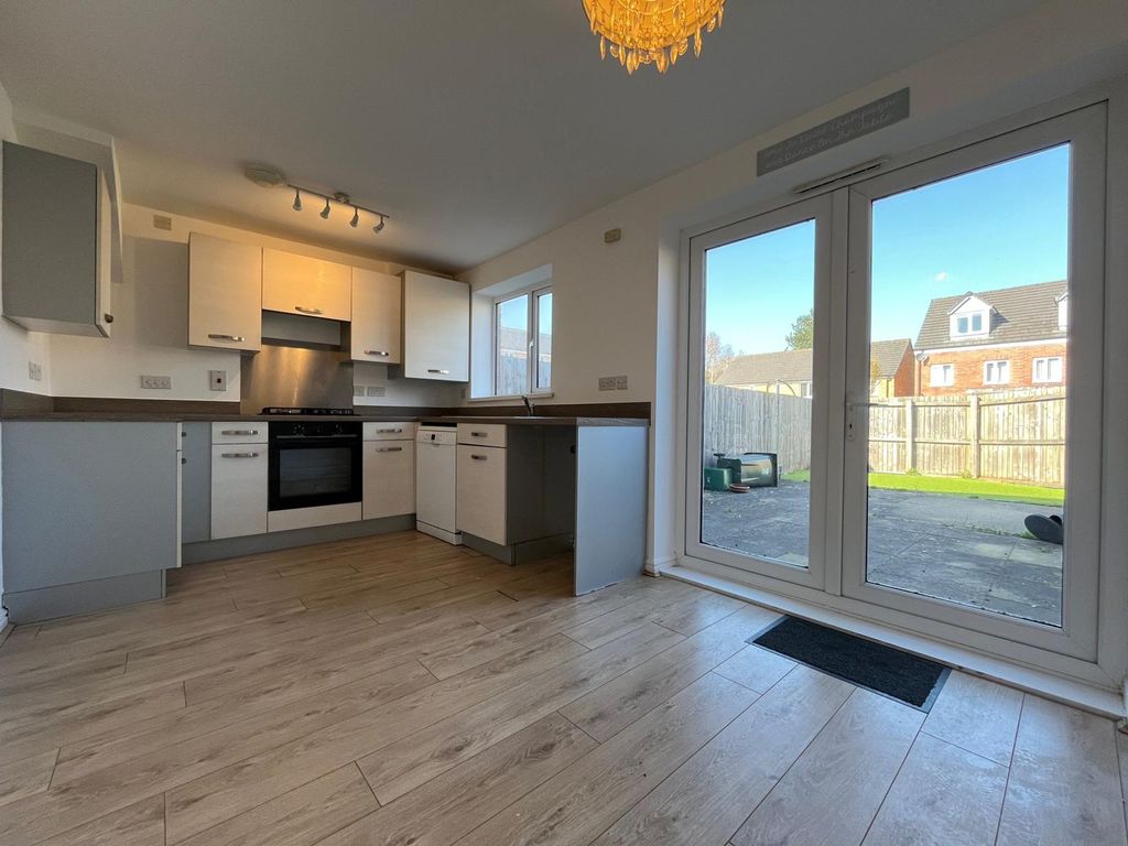 Additional image 5 of 3 bed semi-detached house to rentCefn Adda Close, Newport NP20
