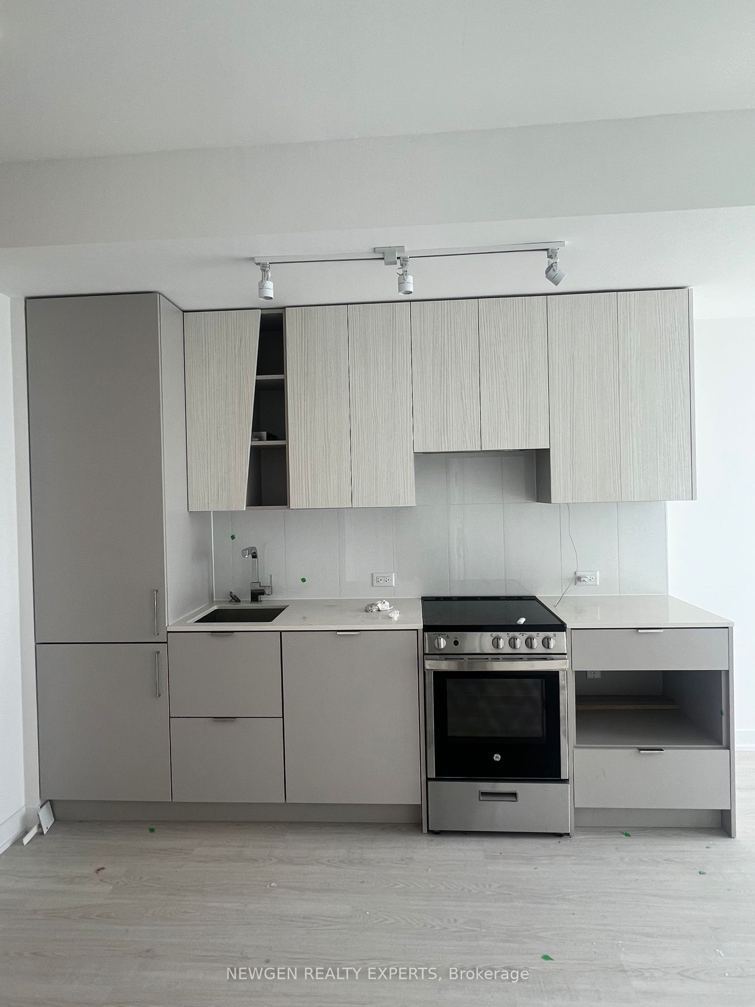Additional image 2 of 3512-3883 Quartz Road, Mississauga, ON, L5B 0M4