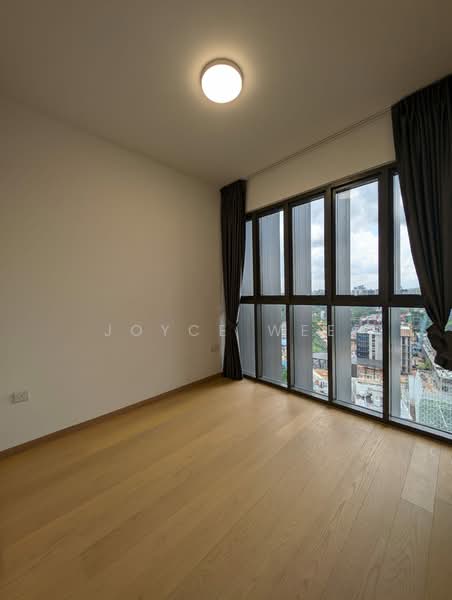 8 Hillview Rise photo 4